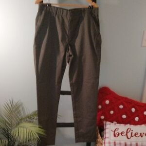 Men's Under Armour Taper Pants Nwt